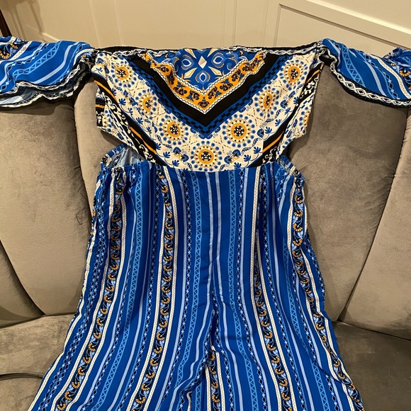 COPY - Off the shoulder Jumpsuit with side cut-outs - Picture 9 of 11